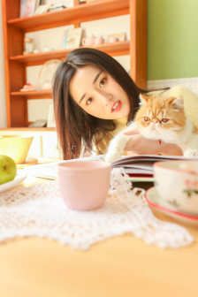 王李丹妮